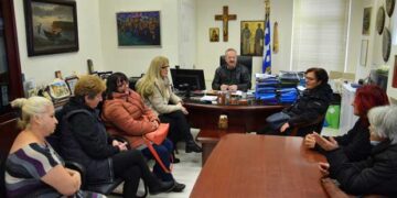 Με συμβασιούχες καθαρίστριες του Δήμου Φλώρινας συναντήθηκε ο Γιάννης Βοσκόπουλος