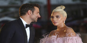 H  Μουσική Γωνιά του Μίλτου Ηλιάδη στο e-ptolemeos.gr – Lady Gaga, Bradley Cooper – Shallow (A Star Is Born)