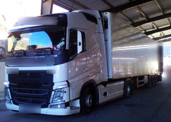 Φλώρινα: 44χρονος προσπάθησε να μεταφέρει παράνομα με το φορτηγό του 4 αλλοδαπούς