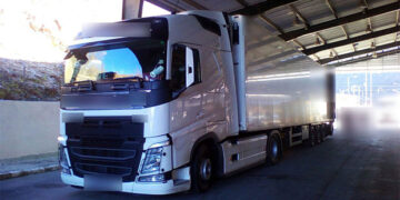 Φλώρινα: 44χρονος προσπάθησε να μεταφέρει παράνομα με το φορτηγό του 4 αλλοδαπούς