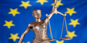 Στο Ευρωδικαστήριο στέλνει η Κομισιόν την Ελλάδα για τη συνέχιση λειτουργίας του Αμυνταίου