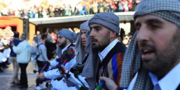 Το δρώμενο των Μωμόγερων αναβιώνει σε όλη την Ελλάδα – Αναλυτικό πρόγραμμα και για τα χωριά της περιοχής