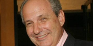 Ο Καμμένος έδιωξε τον Τέρενς Κουίκ από τους ΑΝΕΛ-«Εθεσε εαυτόν εκτός κόμματος»