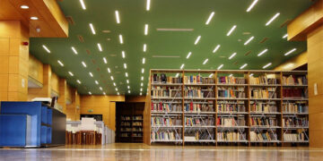 Δωρεά βιβλίων από το Γενικό Προξενείο της Ομοσπονδιακής Δημοκρατίας της Γερμανίας προς τη Κοβεντάρειο Δημοτική Βιβλιοθήκη Κοζάνης