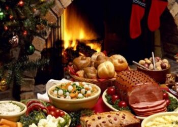 Χριστούγεννα στην Ελλάδα: Άγνωστα ήθη & έθιμα σε όλη τη χώρα