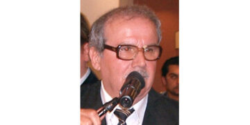Τιμητική διάκριση στον Βασίλη Ζεϊμπέκη – Από τα Παραπολιτικά του Παλμού 12/12/2018