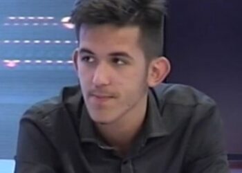 Μια εποχή μουδιασμένη από τον κόσμο του διαδικτύου – Γράφει ο Γιώργος Τριανταφύλλου