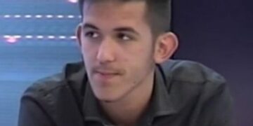 Μια εποχή μουδιασμένη από τον κόσμο του διαδικτύου – Γράφει ο Γιώργος Τριανταφύλλου