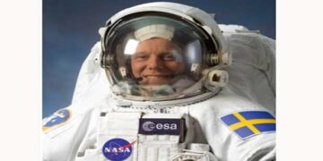 Ένωση Ελλήνων Φυσικών: Ένας Αστροναύτης προσεδαφίζεται στο 17ο Πανελλήνιο Συνέδριο Φυσικής