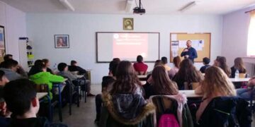 Συνεχίζονται οι διαλέξεις σε μαθητές της Δυτ. Μακεδονίας για ασφαλή πλοήγηση στο διαδίκτυο και οδική ασφάλεια