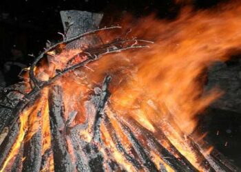 Αναβολή του εθίμου της “Κλαδαριάς” λόγω κακοκαιρίας, στην Πτολεμαΐδα