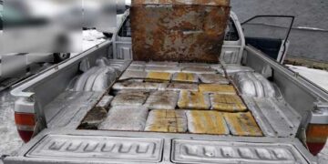 Φλώρινα: Η καρότσα έκρυβε… 60 κιλά κάνναβη – Δείτε βίντεο της Αστυνομίας με την ανακάλυψη της κρυψώνας