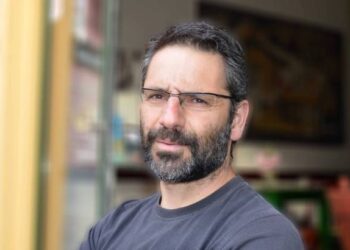 Οι πρώτες δηλώσεις του δημάρχου Κοζάνης μετά την εφαρμογή του αντικαπνιστικού νόμου: “Υπάρχει θετική αποδοχή από την κοινωνία…περισσότερο από όσο περιμέναμε” – “Ζητάω από όλους λίγη υπομονή” – “Η διαβούλευση και ο διάλογος έχουν τελειώσει” – “Απίστευτη έκπληξη για το περιεχόμενο της επιστολής του ΕΒΕ” – Τι λέει για τους γειτονικούς Δήμους και τους ελέγχους στα χωριά – Βίντεο