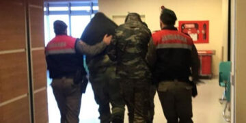 Όμηροι ή αιχμάλωτοι; – Γράφει ο Μιχάλης Ραμπίδης