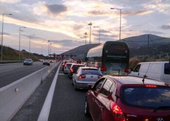 Σχεδόν 100.000 αυτοκίνητα πέρασαν το Πάσχα από τα διόδια του Πολυμύλου – Kατά 40% αυξημένη η κίνηση στην Εγνατία σε σχέση με πέρυσι