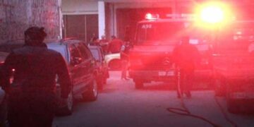 Γρεβενά: Πυρκαγιά σε σταθμευμένο όχημα, σε ιδιωτικό χώρο πάρκινγκ, που αποδίδεται σε εμπρησμό