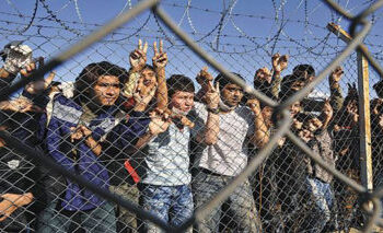 ΚΟΒ Αιανής του ΚΚΕ: Αλληλεγγύη στους 35 μετανάστες στην Αιανή