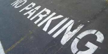 Με την ανάπλαση της Πλ. Λασσάνη και της οδού Ολύμπου θα καταργηθούν 160 θέσεις στάθμευσης – Ο δήμος Κοζάνης δεν απαντά που θα σταθμεύουν αυτά !!  – Ένσταση του Xάρη Βαρδάκα