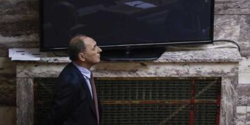 Η κυβέρνηση ψηφίζει την πώληση του 40% των λιγνιτικών μονάδων της ΔΕΗ