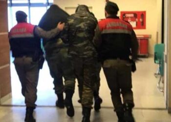 Για 36η ημέρα στις φυλακές οι δυο Έλληνες: Σήμερα θα συναντήσουν τους γονείς τους