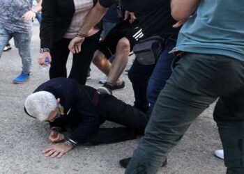 Ταυτοποιήθηκε και ο πατέρας που κρατώντας ένα παιδί «κυνηγούσε» τον Μπουτάρη