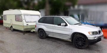 Φλώρινα: Μετέφερε σε τροχόσπιτο παράνομα μετανάστες