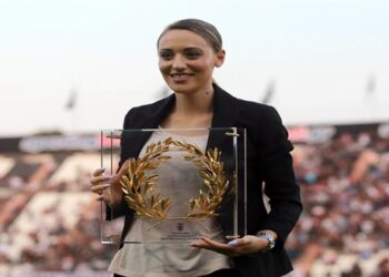 Νέο παγκόσμιο ρεκόρ και χρυσό η Κορακάκη στη σκοποβολή