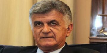 «Συνελήφθη» ο Φίλιππος Πετσάλνικος από αστυνομικούς των Γρεβενών