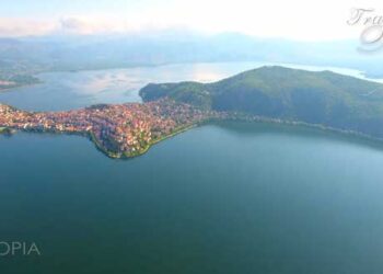 Η εναλλαγή των εποχών στη λίμνη της Καστοριάς, μέσα από ένα εκπληκτικό βίντεο, από drone!