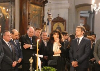 Συγκίνηση και πλήθος κόσμου στο ετήσιο μνημόσυνο του Κωνσταντίνου Μητσοτάκη στα Χανιά