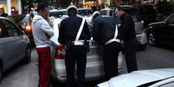 Ο νέος ΚΟΚ τα hands free και οι κλήσεις με μηδενικό πρόστιμο