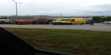 Κοζάνη:Τροχαίο ατύχημα στον κόμβο του “Βασιλόπουλου” με ανατροπή ΙΧ με μητέρα και κοριτσάκι- Δείτε Φωτογραφίες