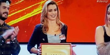 “Deal” για την Κέλλυ Τσιόκα από την Γαλατινή: Έβγαλε τις 60.000 την…κατάλληλη στιγμή – Δείτε το βίντεο