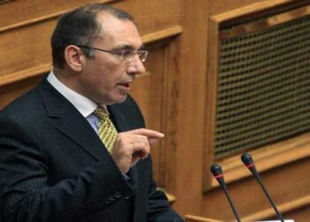 Δ. Καμμένος: Αναρμόδιος ο Κοτζιάς να υπογράψει τη συμφωνία των Πρεσπών