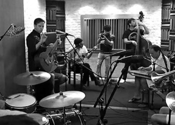 Η Μουσική Γωνιά του Μίλτου Ηλιάδη στο e-ptolemeos.gr – CALEXICO feat TAKIM – STRAY – (Lizard Sound Sessions)