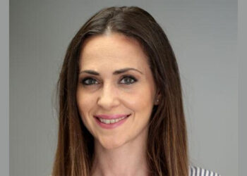 Φυλλορροούν οι ΑΝΕΛ: Αποχώρησε η Μανταλένα Παπαδοπούλου