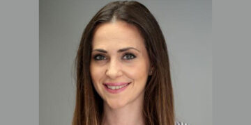 Φυλλορροούν οι ΑΝΕΛ: Αποχώρησε η Μανταλένα Παπαδοπούλου