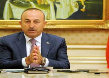 Βόμβα Τσαβούσογλου: Η Τουρκία ακυρώνει την συμφωνία με την Ελλάδα για το προσφυγικό