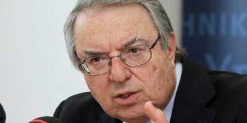 O Γ. Μπαμπινιώτης για τη γλώσσα των Σκοπιανών