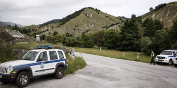 Στήνουν μπλόκα στις Πρέσπες – Επί ποδός η αστυνομία για τη συνάντηση Τσίπρα-Ζάεφ [εικόνες]