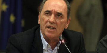 Σταθάκης: Τεράστιες επενδυτικές δυνατότητες στον ενεργειακό τομέα μετά τη συμφωνία με τη FYROM
