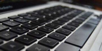 Επιδότηση από το ΕΣΠΑ για νέους υπολογιστές και ψηφιακή ανανέωση επιχειρήσεων