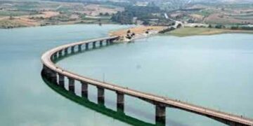 Σε ύψη ρεκόρ η στάθμη της λίμνης Πολυφύτου: Ανήλθε στα 289,5 μέτρα με ανώτατο όριο επιφυλακής τα 291 μέτρα – Ιστορικό υψηλό το 2010 με ύψος 290,35 μέτρα, ρεκόρ παραγωγής την  ίδια χρονιά με 907.053 μεγαβατώρες