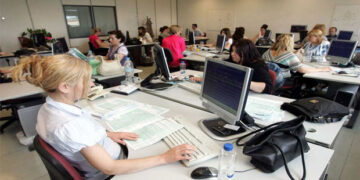 Συντάξεις: Τι δικαιούνται οι δημόσιοι υπάλληλοι που προσλήφθηκαν από το 1983 έως το 1992