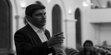 Αυγενάκης Λευτέρης: Η κυβέρνηση κανιβαλίζει τους θεσμούς, υπονομεύει την αυτοδιοίκηση