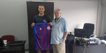 Ο Πτολεμαϊδιώτης Φώτης Καραγκιολίδης υπέγραψε στην ΠΑΕ Βόλος