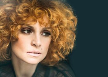 Η Μουσική Γωνιά του Μίλτου Ηλιάδη στο e-ptolemeos.gr – Ελεωνόρα Ζουγανέλη – Εγώ με την αγάπη μάλωσα