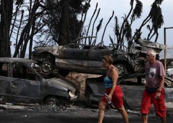 Επίσημο: Αυξήθηκαν τα θύματα, 83 οι νεκροί – Ψάχνουν ακόμη στα καμένα
