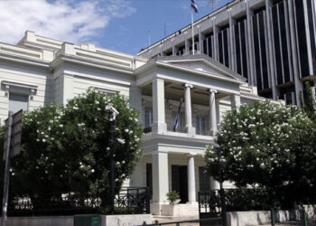 Ξαφνική κρίση στις ελληνορωσικές σχέσεις για το Σκοπιανό