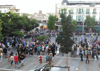 Δείτε τις πρώτες εικόνες από το συλλαλητήριο για τη Μακεδονία στην Κοζάνη